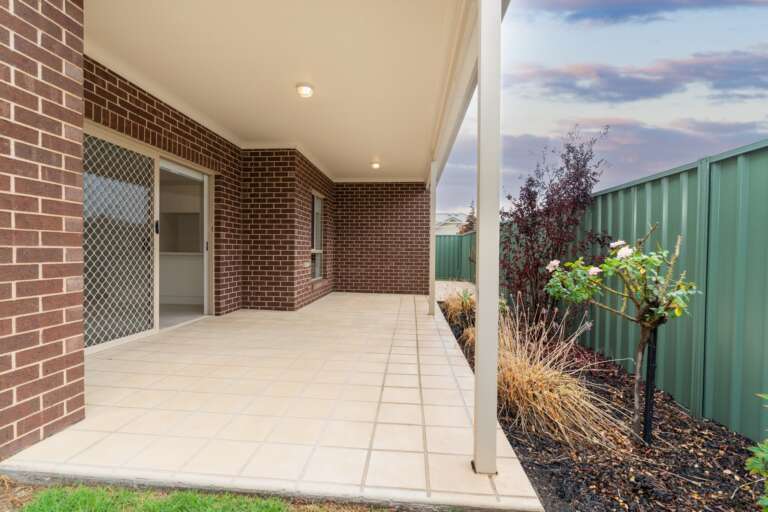 Hume Retirement Resort Unit 57@2100-6