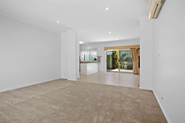 Unit 26 Hume Retirement Village10