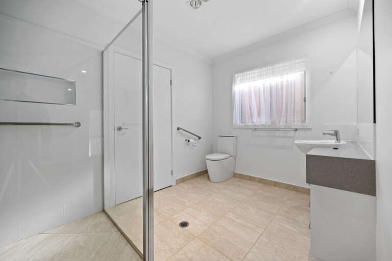 Unit 64 Hume Retirement Village09