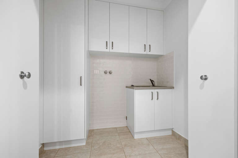 Unit 64 Hume Retirement Village13