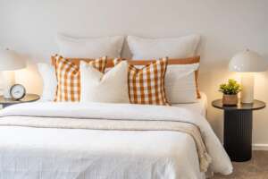 Unit 172 image